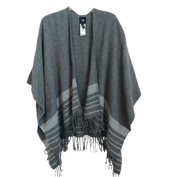 NWOT. Gap Grey Poncho One Size Fits  All 100% Acrylic - Picture 1 of 9